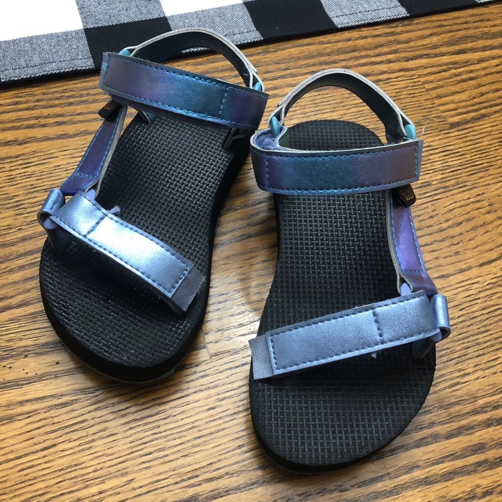 Kids size 11 Teva Sandals